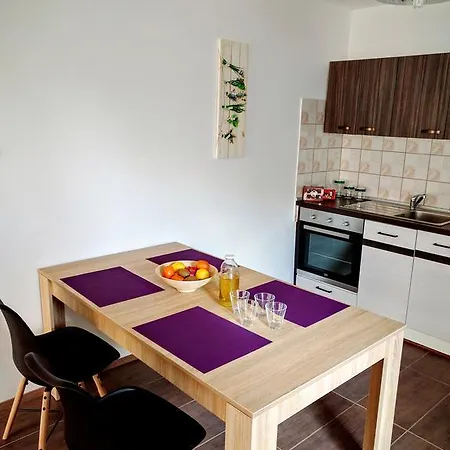 Tome Affittacamere 3*